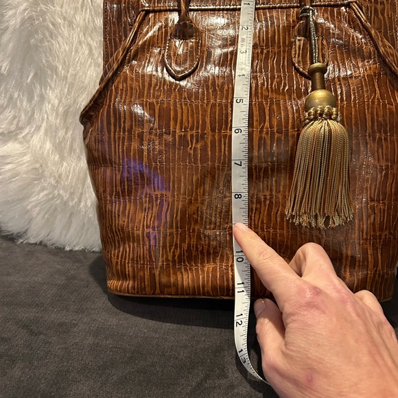 Sondra Roberts Elegant Brown Reptile Satchel Bag Double Strap Metallic Tassel - Picture 8 of 12